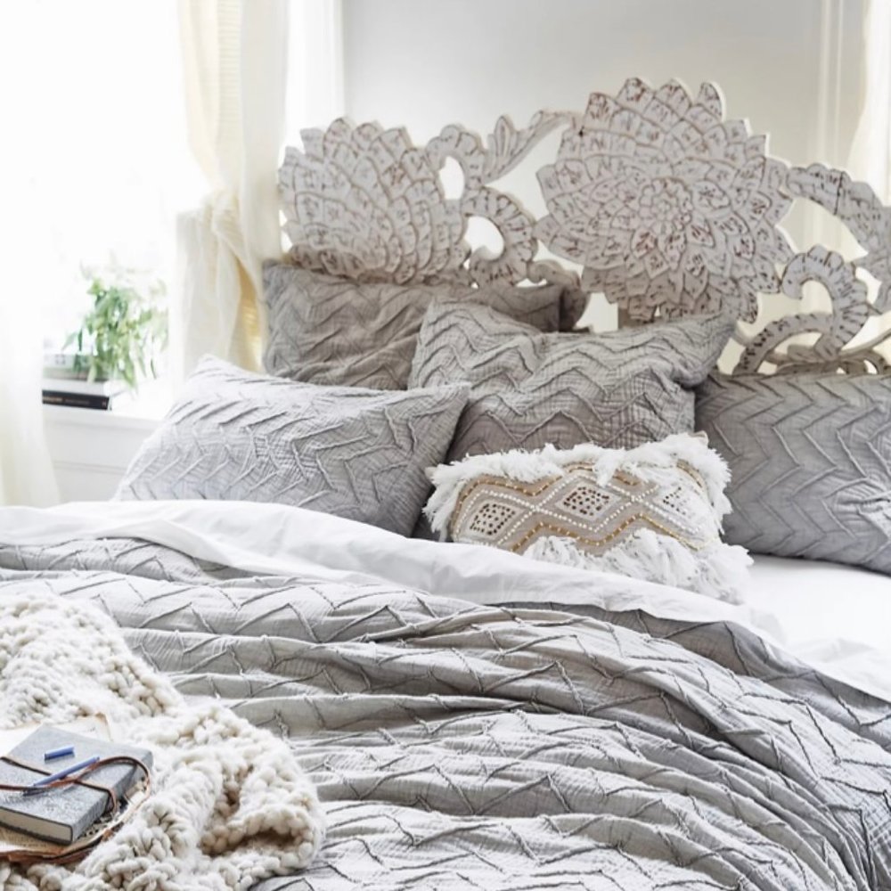 Textured Chevron Duvet Cover with 2 King Shams